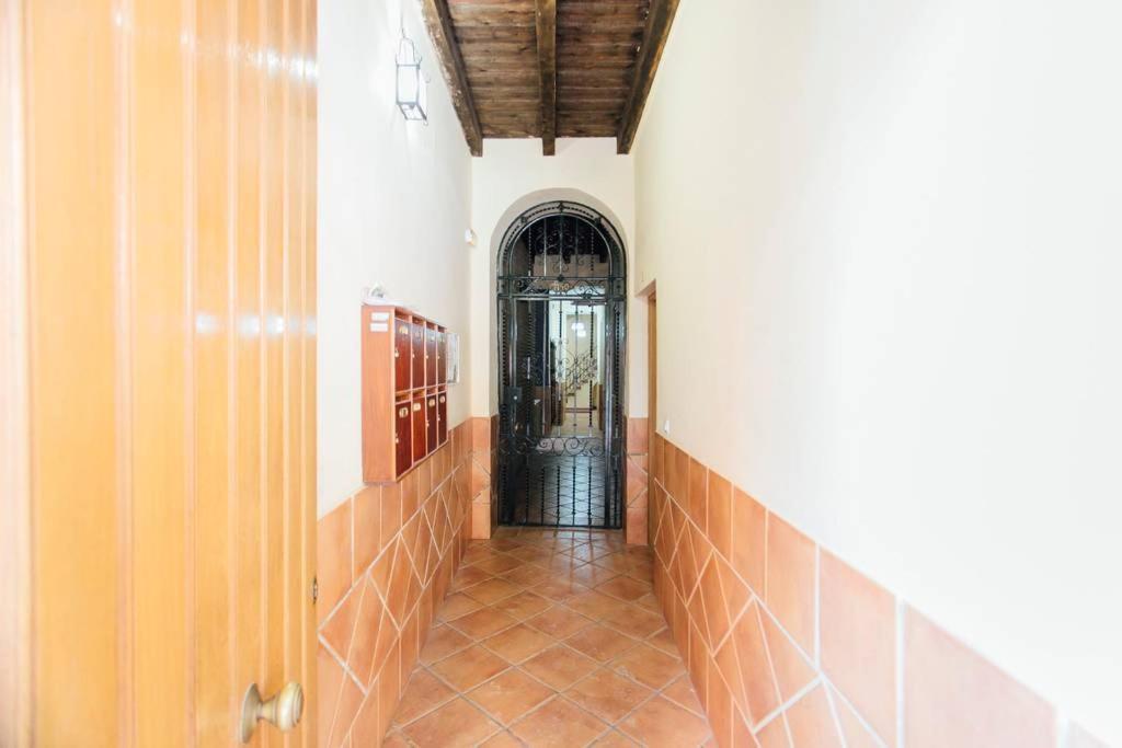Precioso Apartamento En El Casco Antiguo De Triana Sevilla Kültér fotó