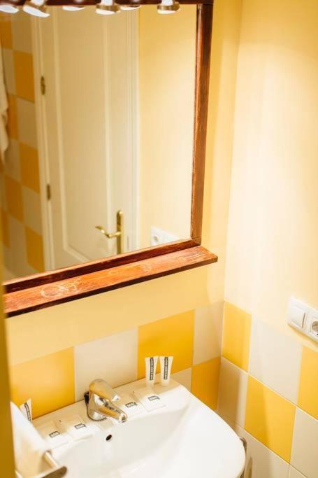 Precioso Apartamento En El Casco Antiguo De Triana Sevilla Kültér fotó