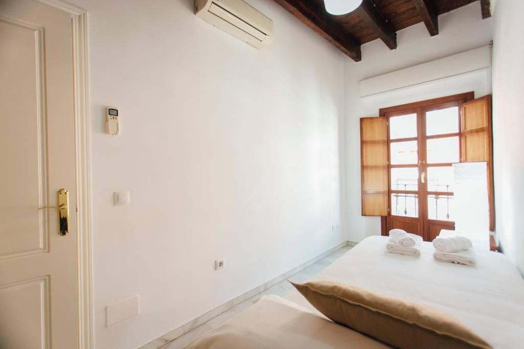 Precioso Apartamento En El Casco Antiguo De Triana Sevilla Kültér fotó